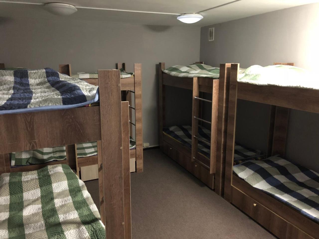 Apple City Hostel Алма Ата Екстериор снимка